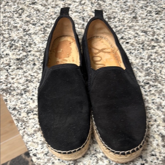 Black Espadrilles
The inside has some peeling but in the outside brand new - Picture 2 of 4
